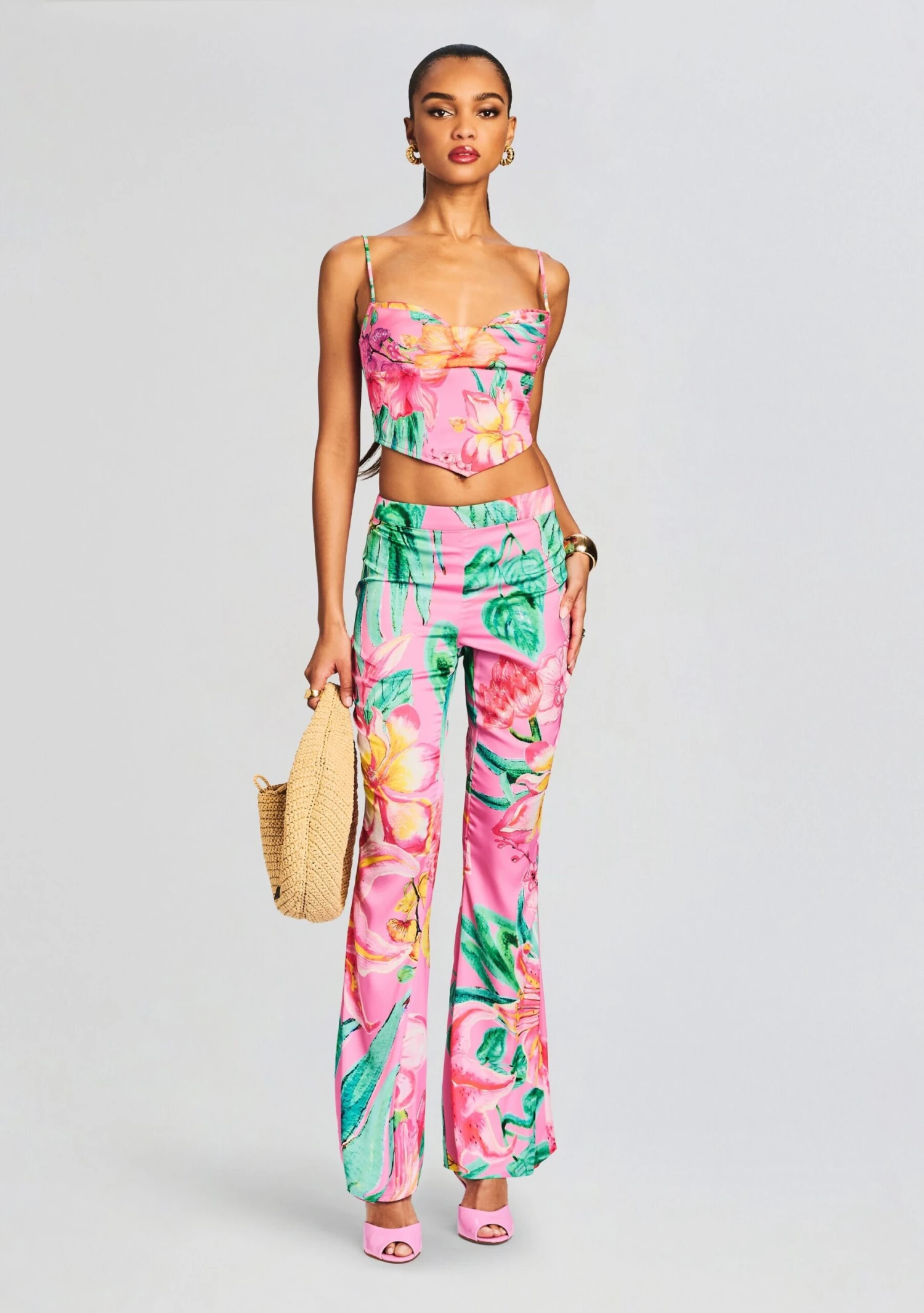 Megan Pant - Image 2